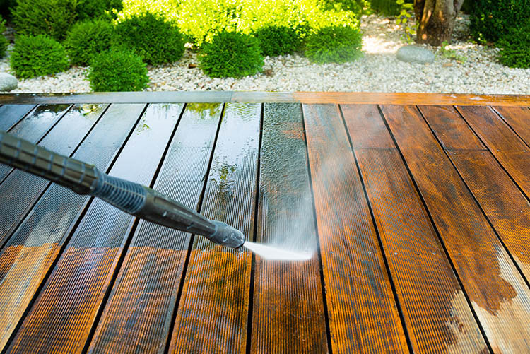 cleaning terrace with a power washer - high water pressure cleaning | Jacksonville, IL